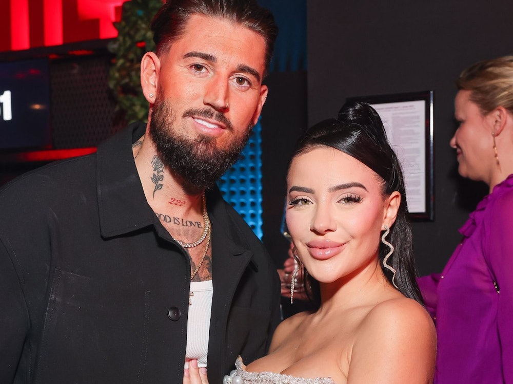 Leyla Heiter, hier mit Ehemann Mike Heiter, hat über ihre abgebrochene Beauty-OP gesprochen. (Bild: 2024 Getty Images/Gerald Matzka)