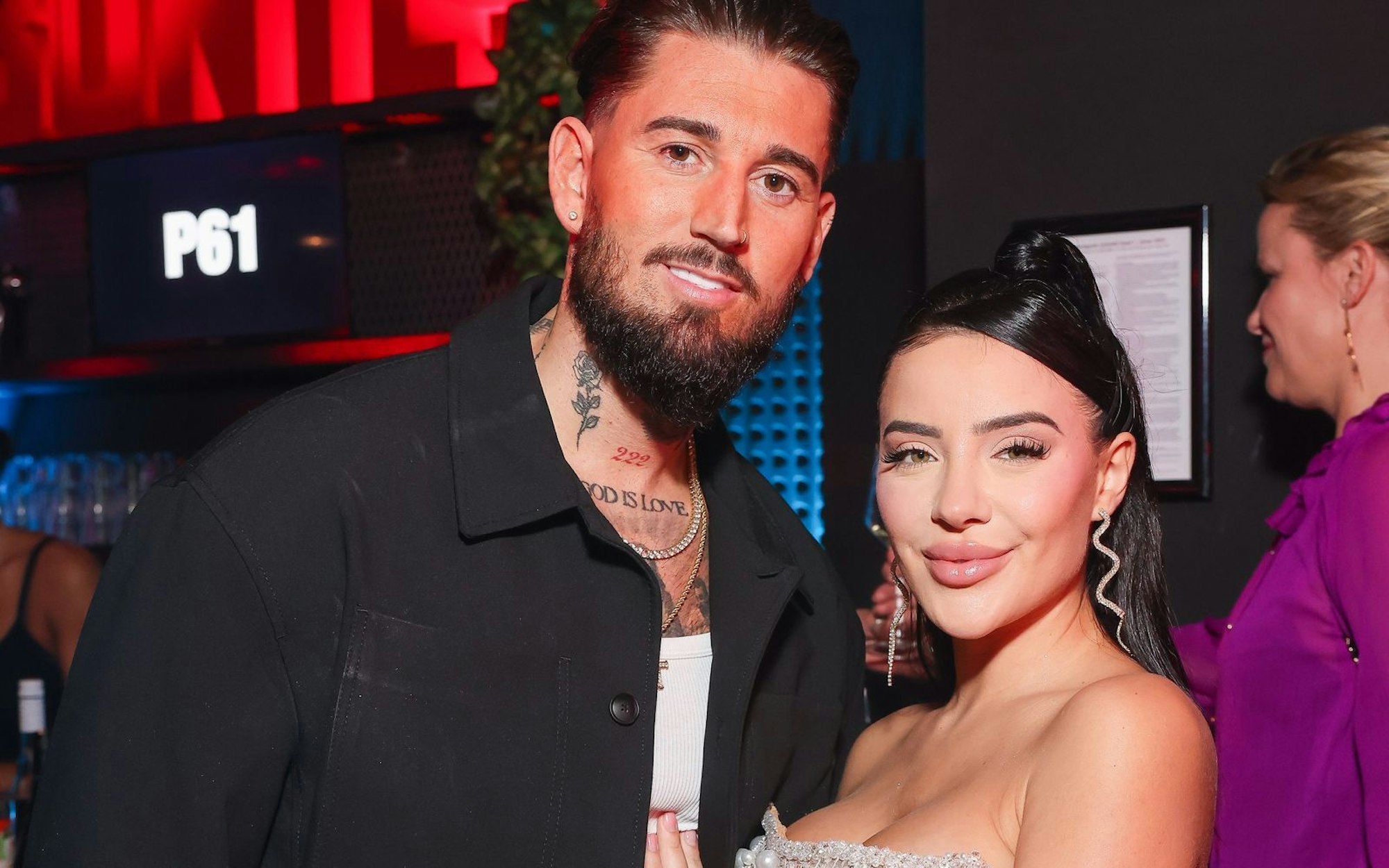 Leyla Heiter, hier mit Ehemann Mike Heiter, hat über ihre abgebrochene Beauty-OP gesprochen. (Bild: 2024 Getty Images/Gerald Matzka)