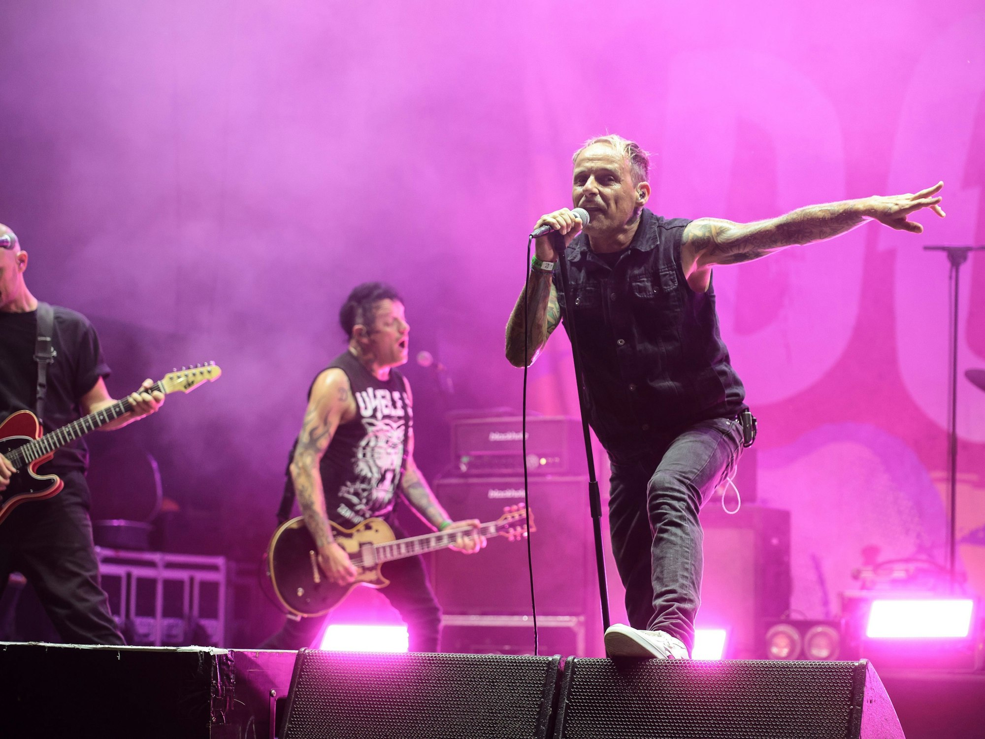 Konzert der Donots an der Kölner Südbrücke.