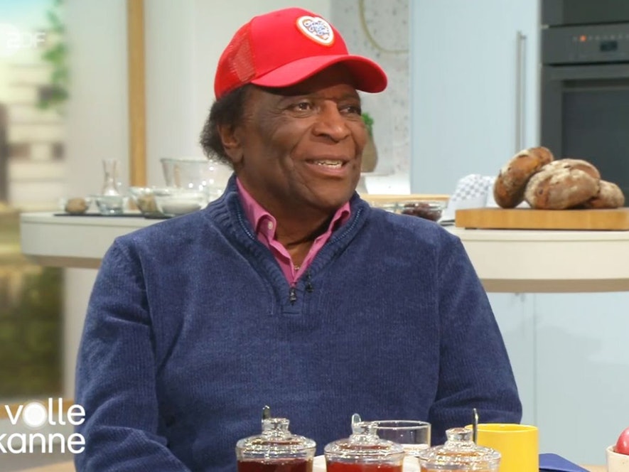 Seit 70 Jahren im Showgeschäft - aber ans Aufhören denkt Roberto Blanco (88) noch lange nicht. Am Freitag war er zu Gast bei „Volle Kanne“ im ZDF. (Bild: ZDF)