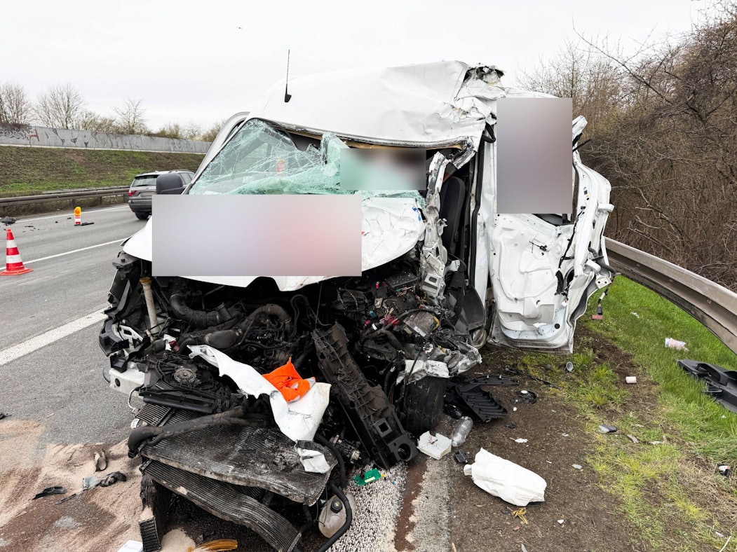 Schwerer Verkehrsunfall auf A2