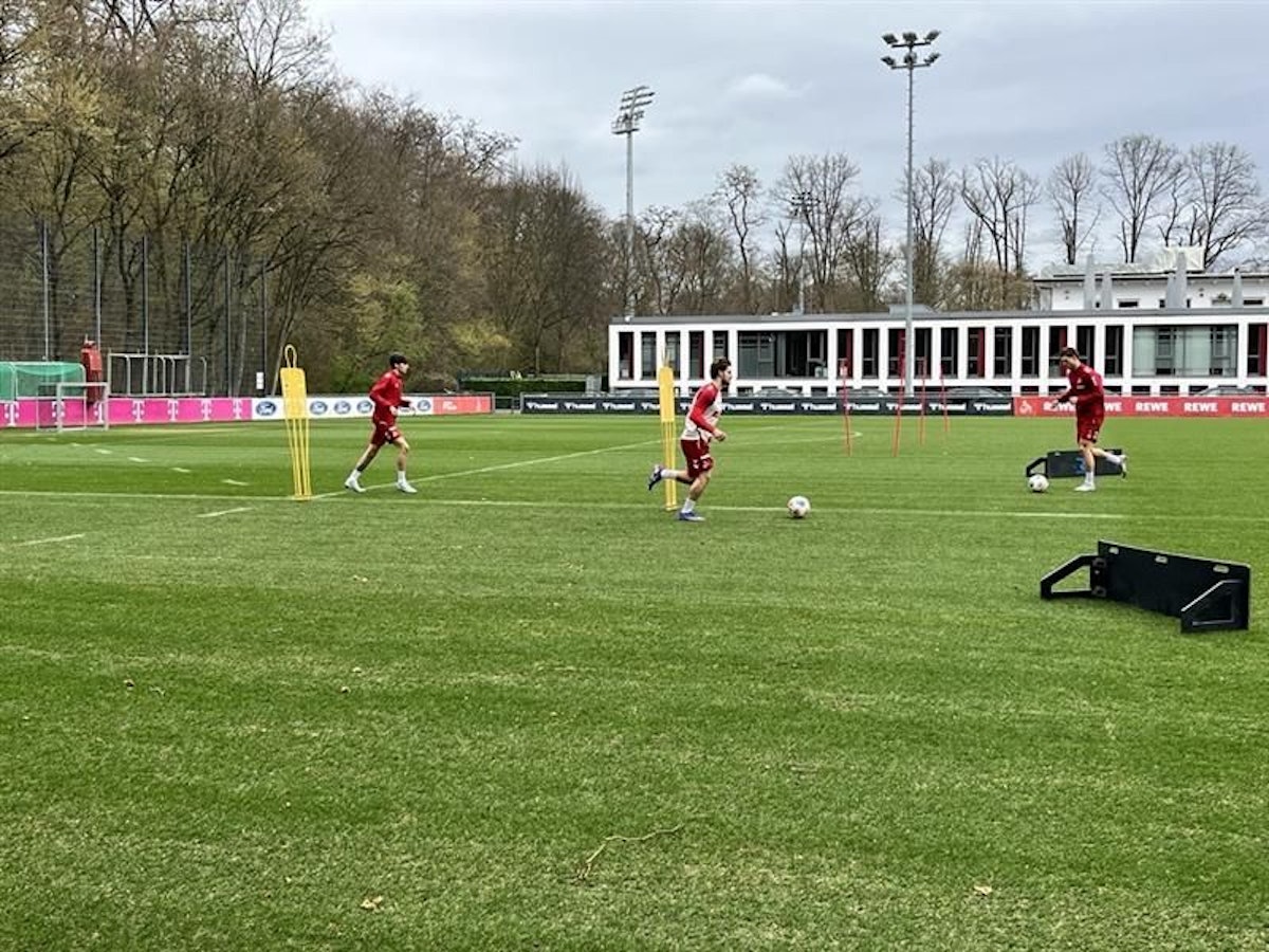 Denis Huseinbasic, Jan Thielmann und Joel Schmied absolvierten gemeinsam eine individuelle Einheit.