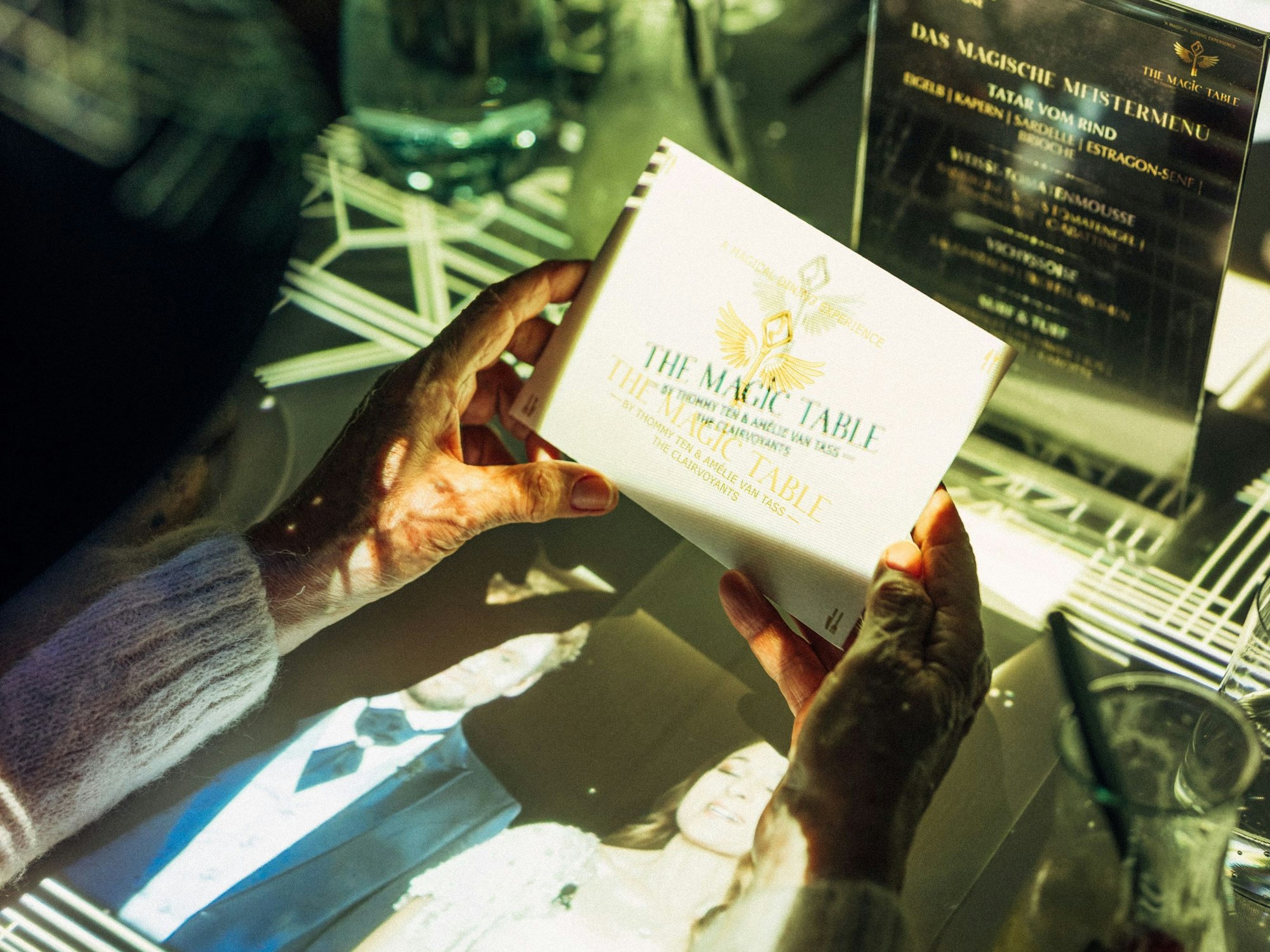 Blick auf den Tisch bei „The Magic Table“.