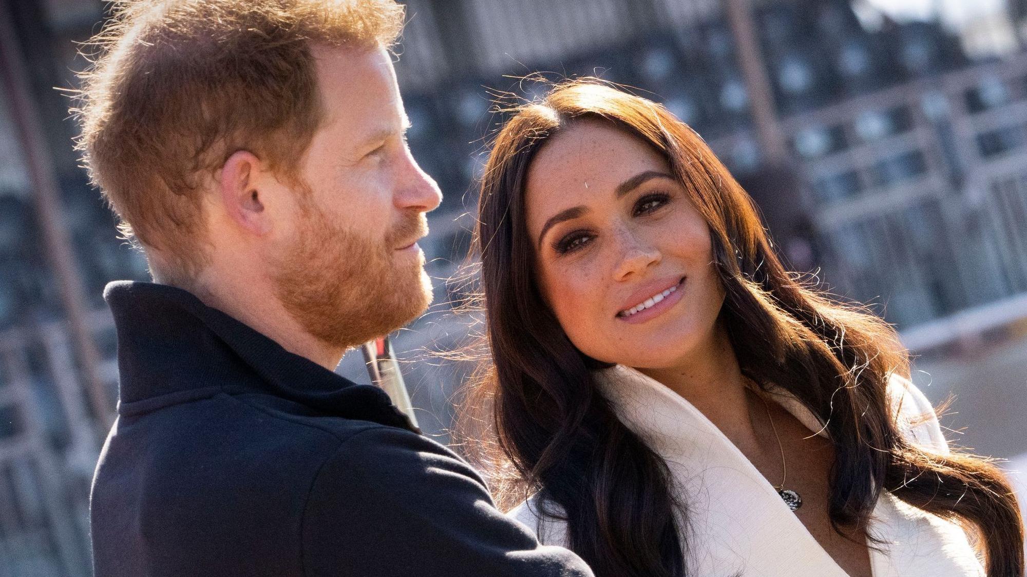 Prinz Harry und Meghan bei einem öffentlichen Termin.