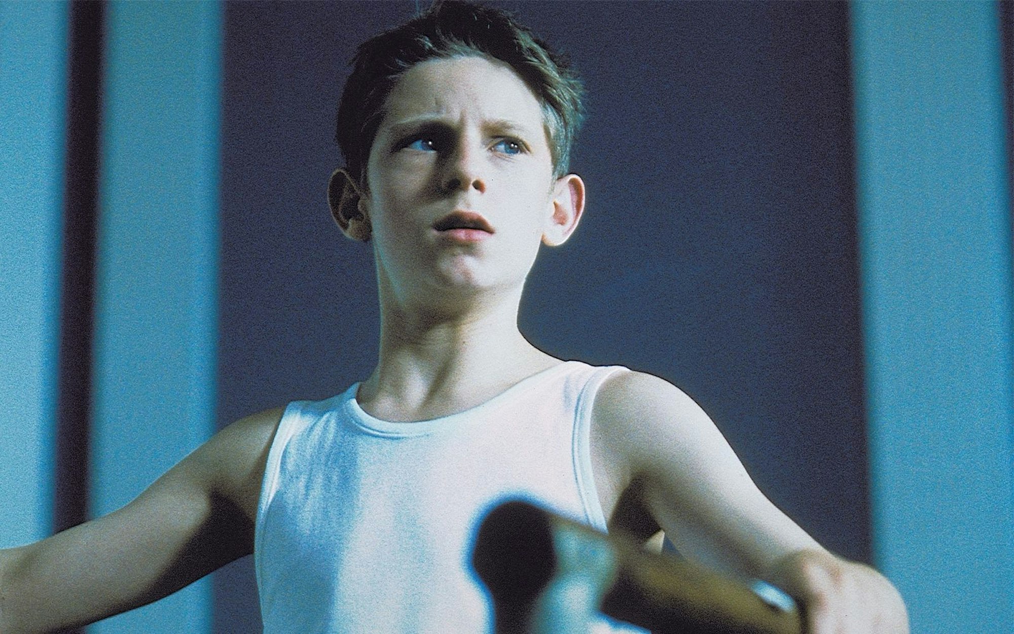 Billy Elliot will nicht boxen, sondern Ballett tanzen: Mit dem Tanzfilm-Klassiker wurde Jamie Bell schlagartig weltberühmt, nun feiert der britische Schauspieler seinen 40. Geburtstag. (Bild: Universal)