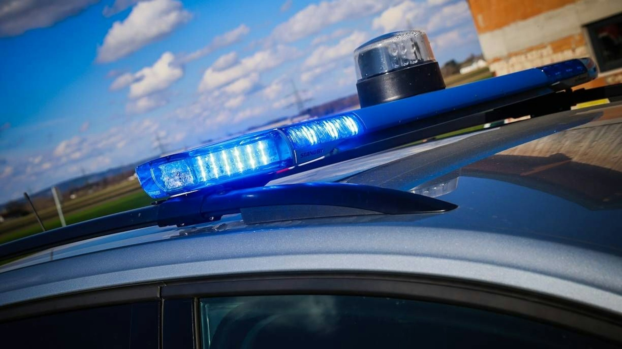 Blaulicht auf einem Einsatzfahrzeug