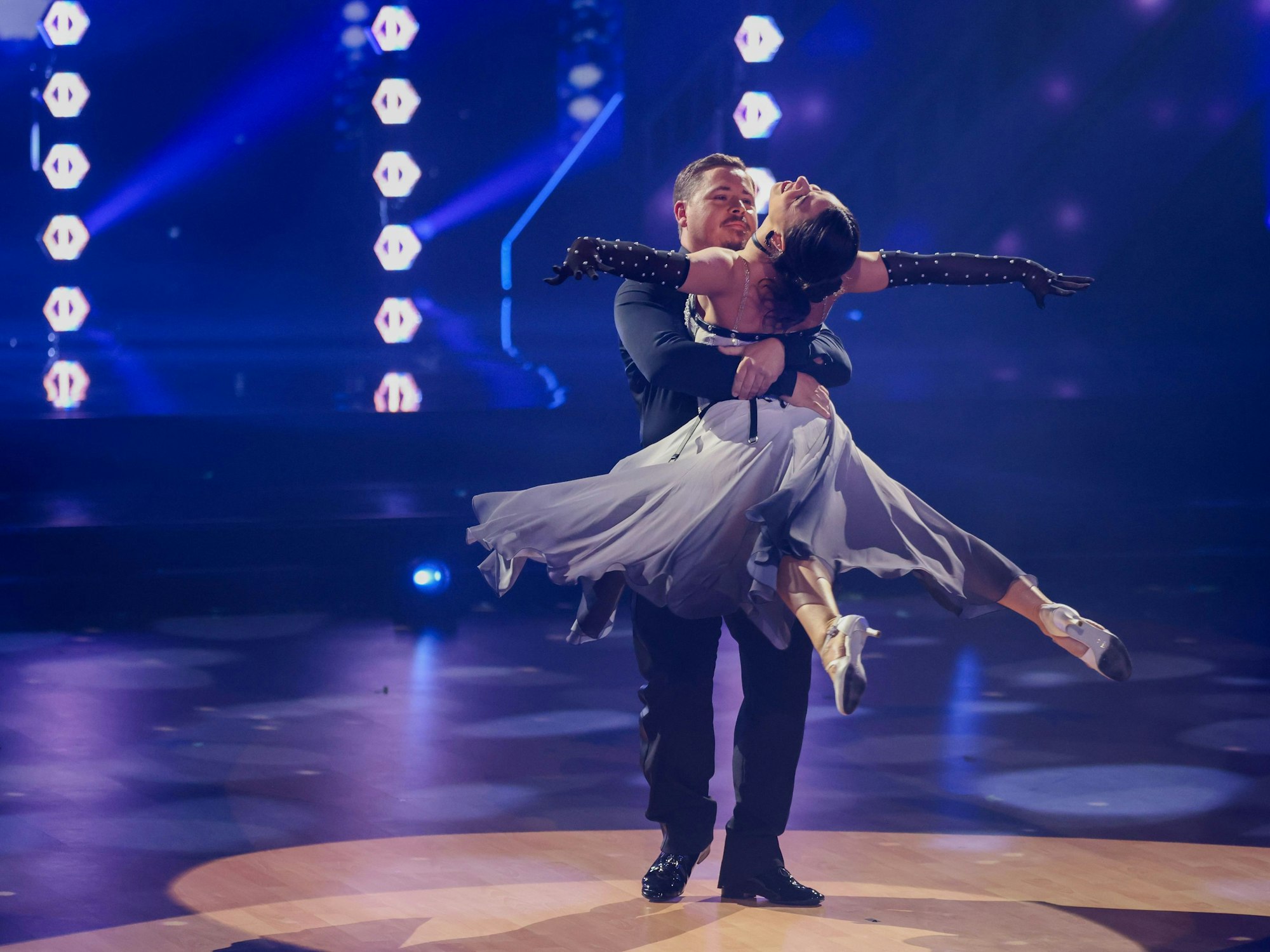 Profitänzerin Anastasia Maruster fand auf dem Parkett die große Liebe. Aktuell tanzt sie mit Gustav Schäfer bei „Let's Dance“.