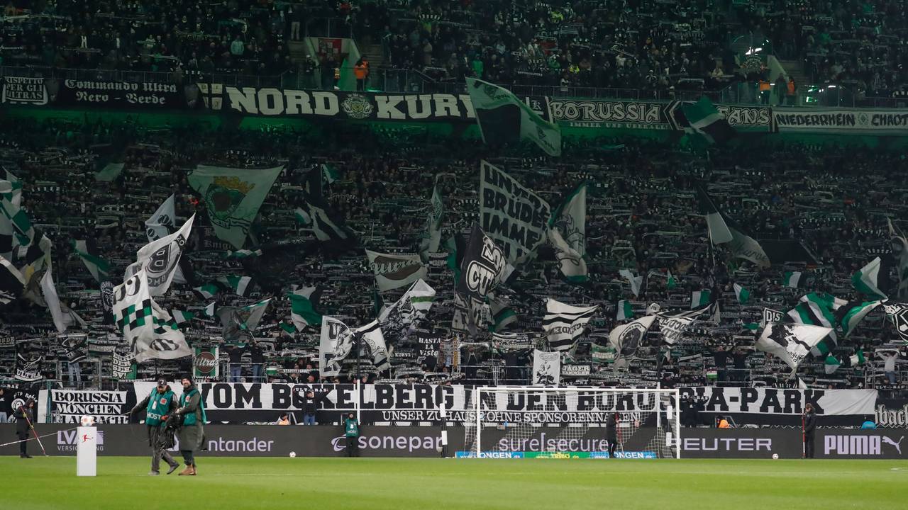Blick in die Fankurve von Borussia Mönchengladbach.