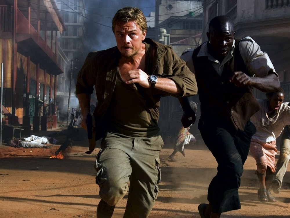Danny Archer (Leonardo DiCaprio, links) und Solomon Vandy (Djimon Hounsou) machen sich auf die Suche nach dem besonderen Edelstein. (Bild: Jaap Buitendijk/2006 Warner Bros. Entertainment Inc. and Virtual Studios)