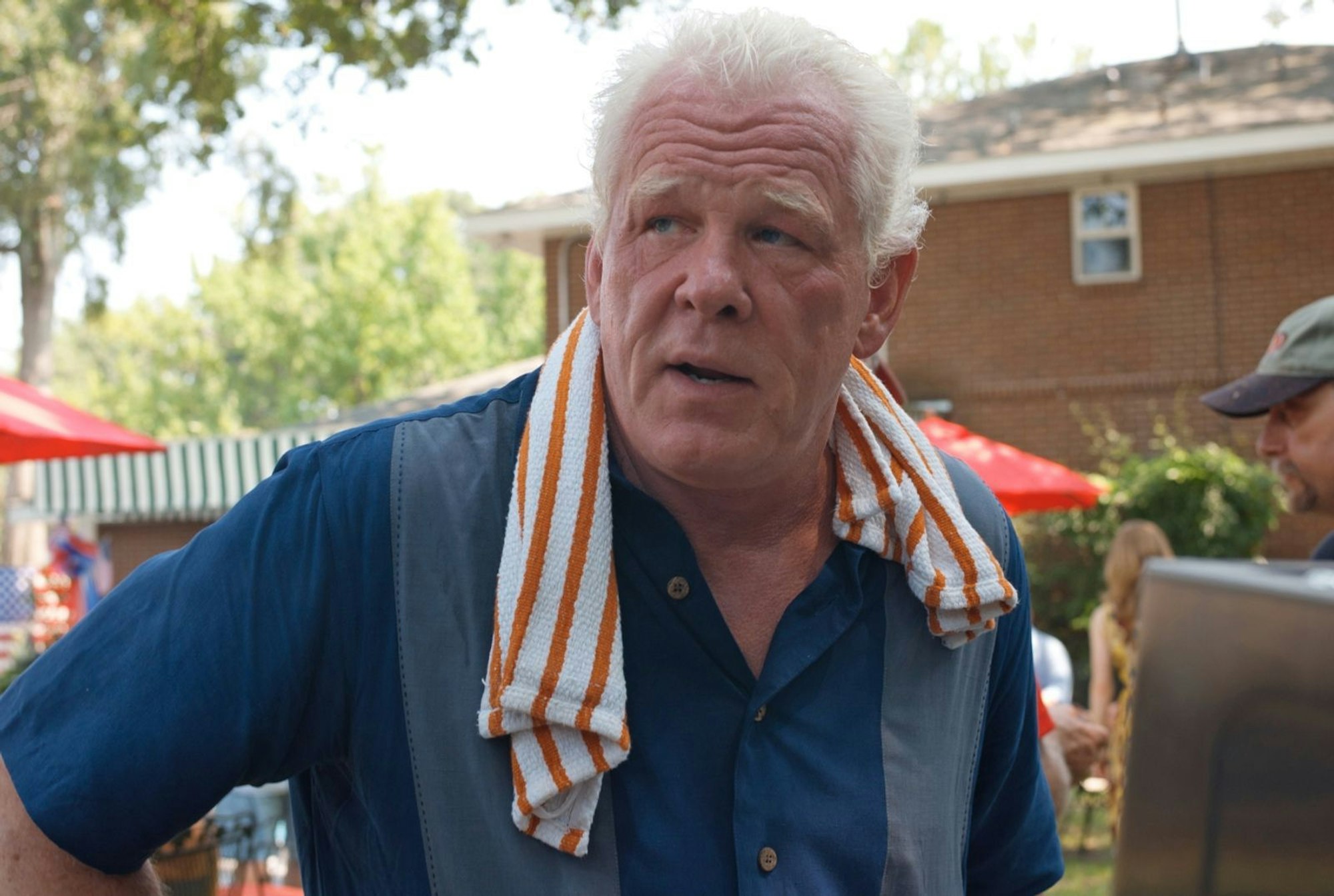 Bob Hurley (Nick Nolte) ist für Parker eine Art Mentor. (Bild: 2013 Constantin Film Verleih GmbH / Jack English)