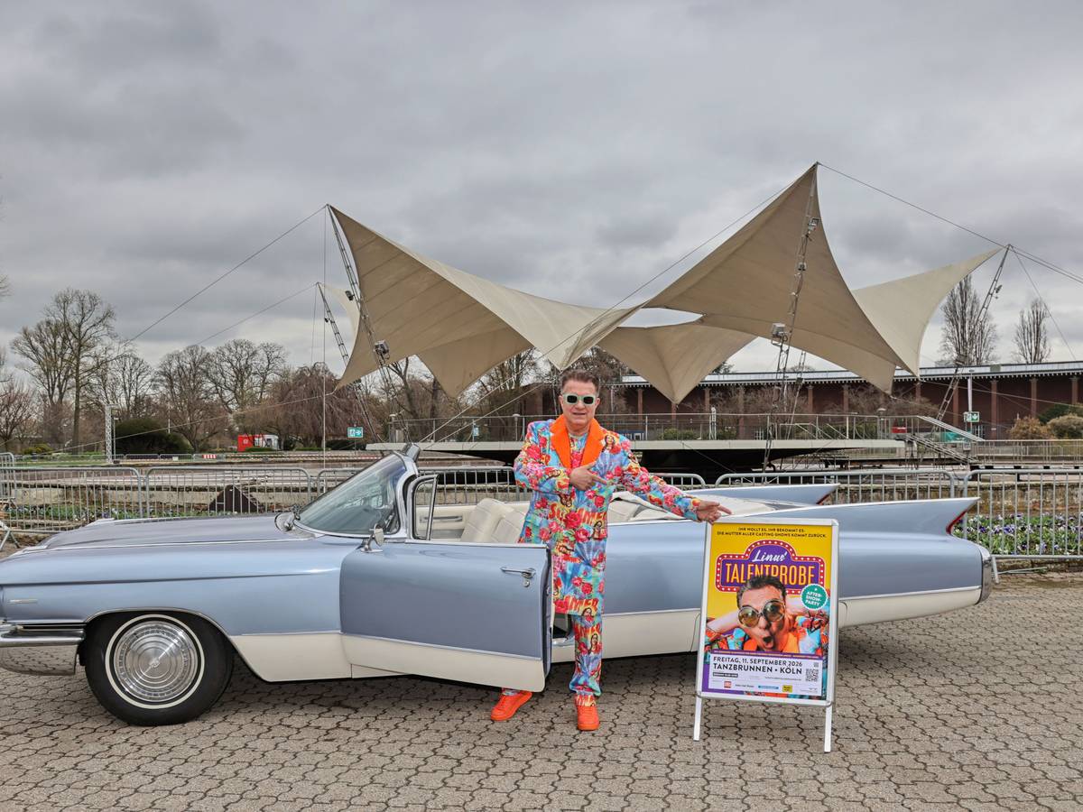 Entertainer Linus mit seinem Oldtimer.