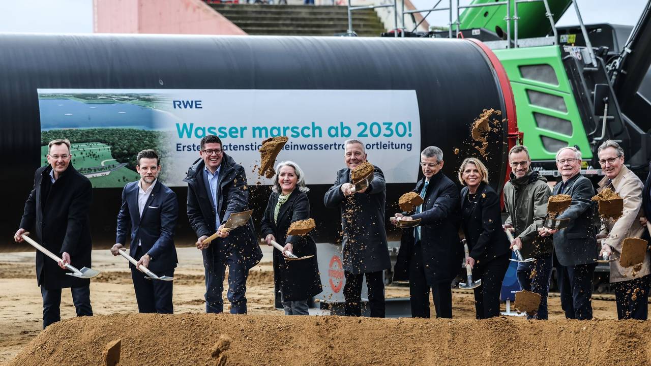 Spatenstich für den Bau der Rheinwassertransportleitung