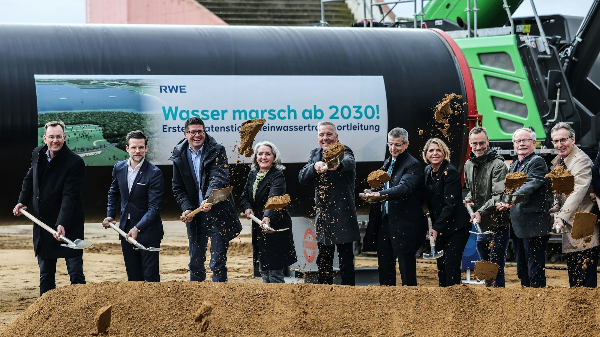Spatenstich für den Bau der Rheinwassertransportleitung