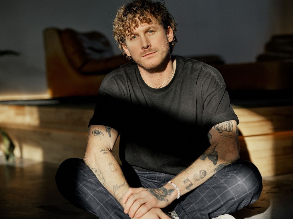 Der Hamburger Malte Zierden ist deutschlandweit als Tierschützer bekannt. In der neuen ZDF-Dokumentation „RE:TURN - ADHS als Gamechanger“ (bereits im ZDF-Stream, Sonntag, 29. März, 15.30 Uhr, im Zweiten) moderiert er die Geschichten verschiedener Personen, die ebenfalls erst als Erwachsene eine ADHS-Diagnose erhielten. (Bild: ZDF/ Jan Seebeck)