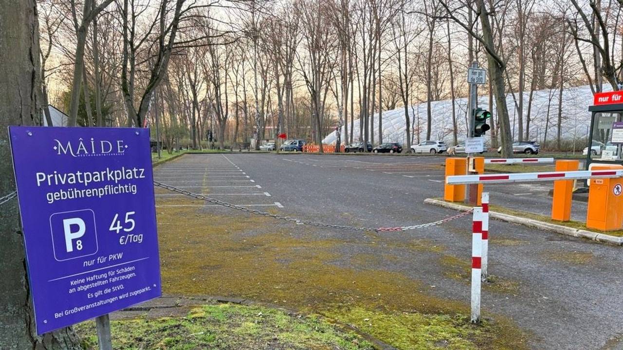 Der Parkplatz vom neuen Maide im Stadtwald – die Tagesgebühr beträgt 45 Euro.