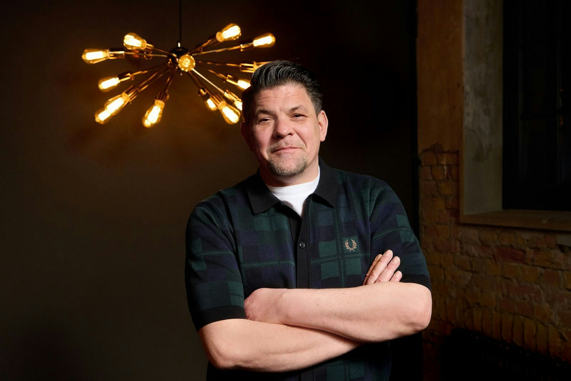 Tim Mälzer (Bild) ist in der elften Staffel „Kitchen Impossible“ nicht der einzige Gastgeber, auch Roland Trettl ist ab 12. April als Host der VOX-Kochshow zu sehen. (Bild: RTL / Henning Kretschmer)