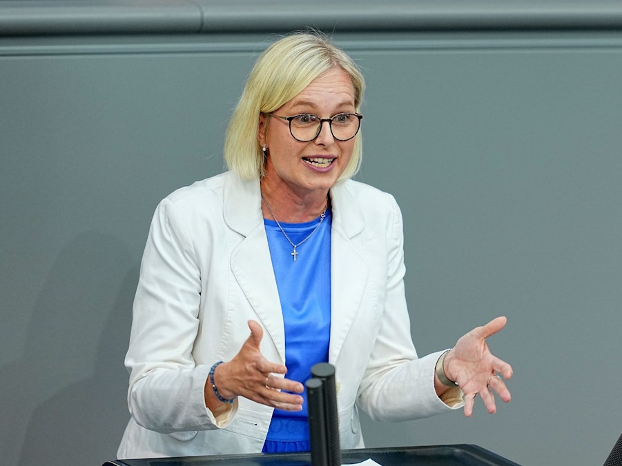 Sport-Staatsministerin Christiane Schenderlein