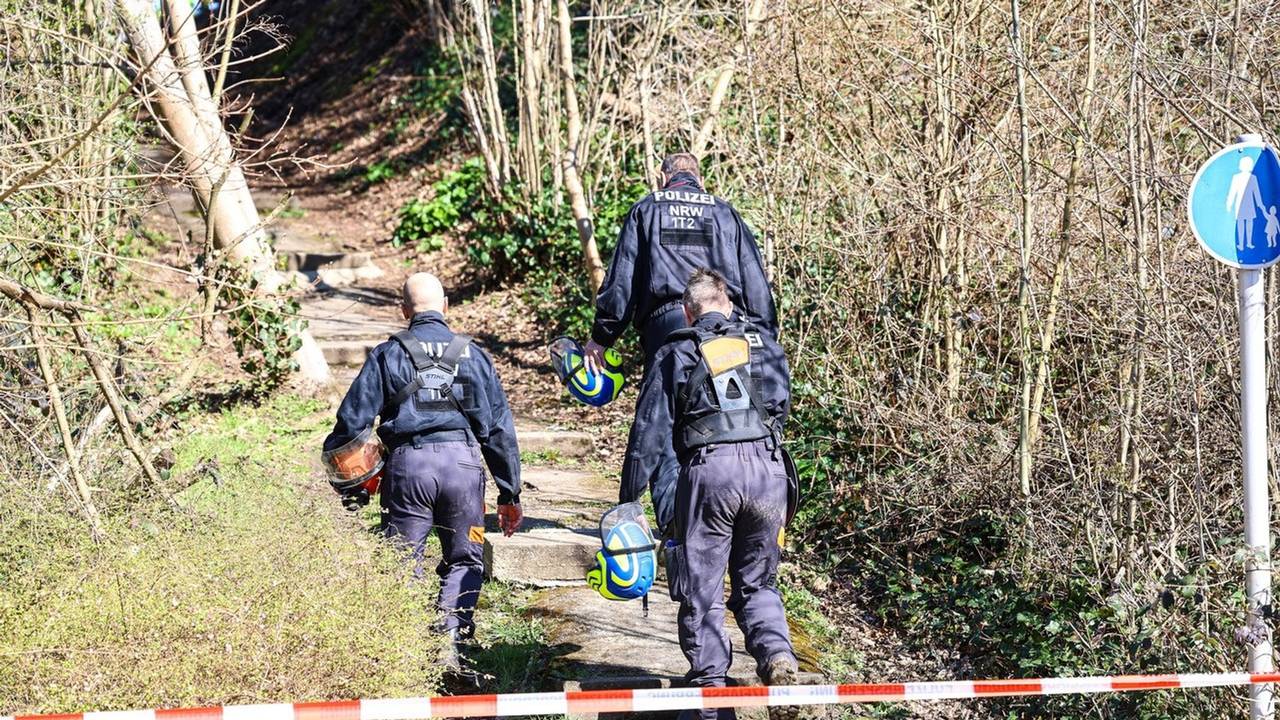 Größere Polizeisuchaktion in Wittener Waldstück