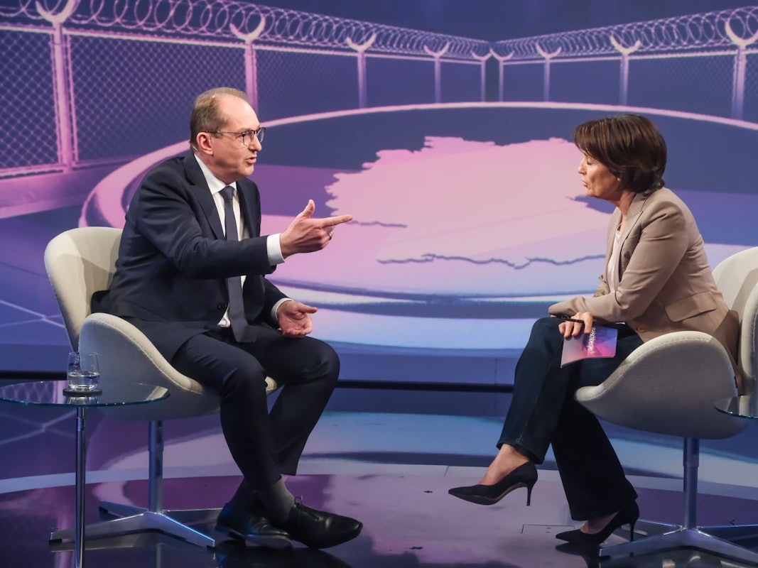 Alexander Dobrindt war am Mittwochabend bei Sandra Maischberger zu Gast. (Bild: WDR/Oliver Ziebe)