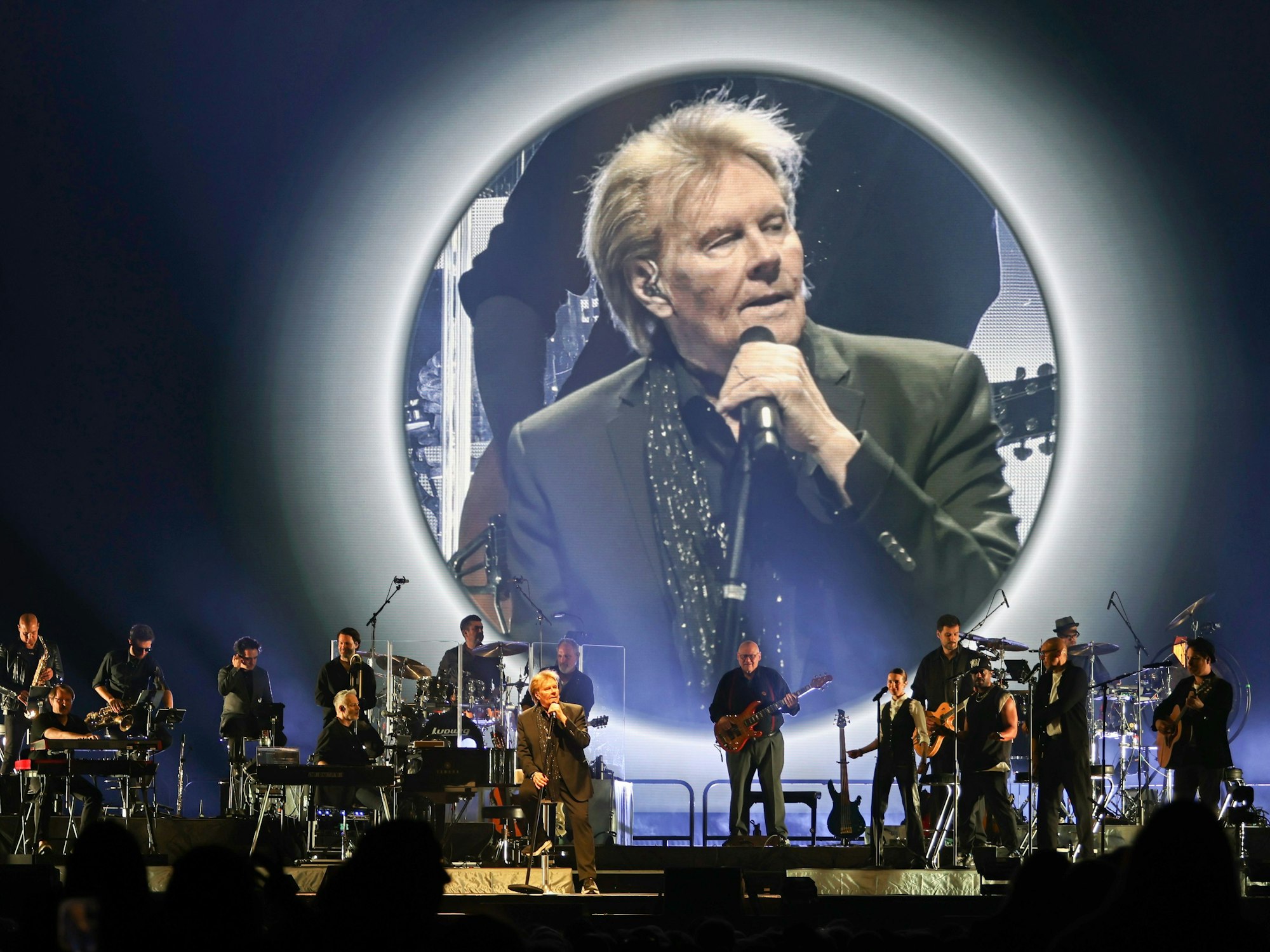 Howard Carpendale singt bei seinem Konzert.