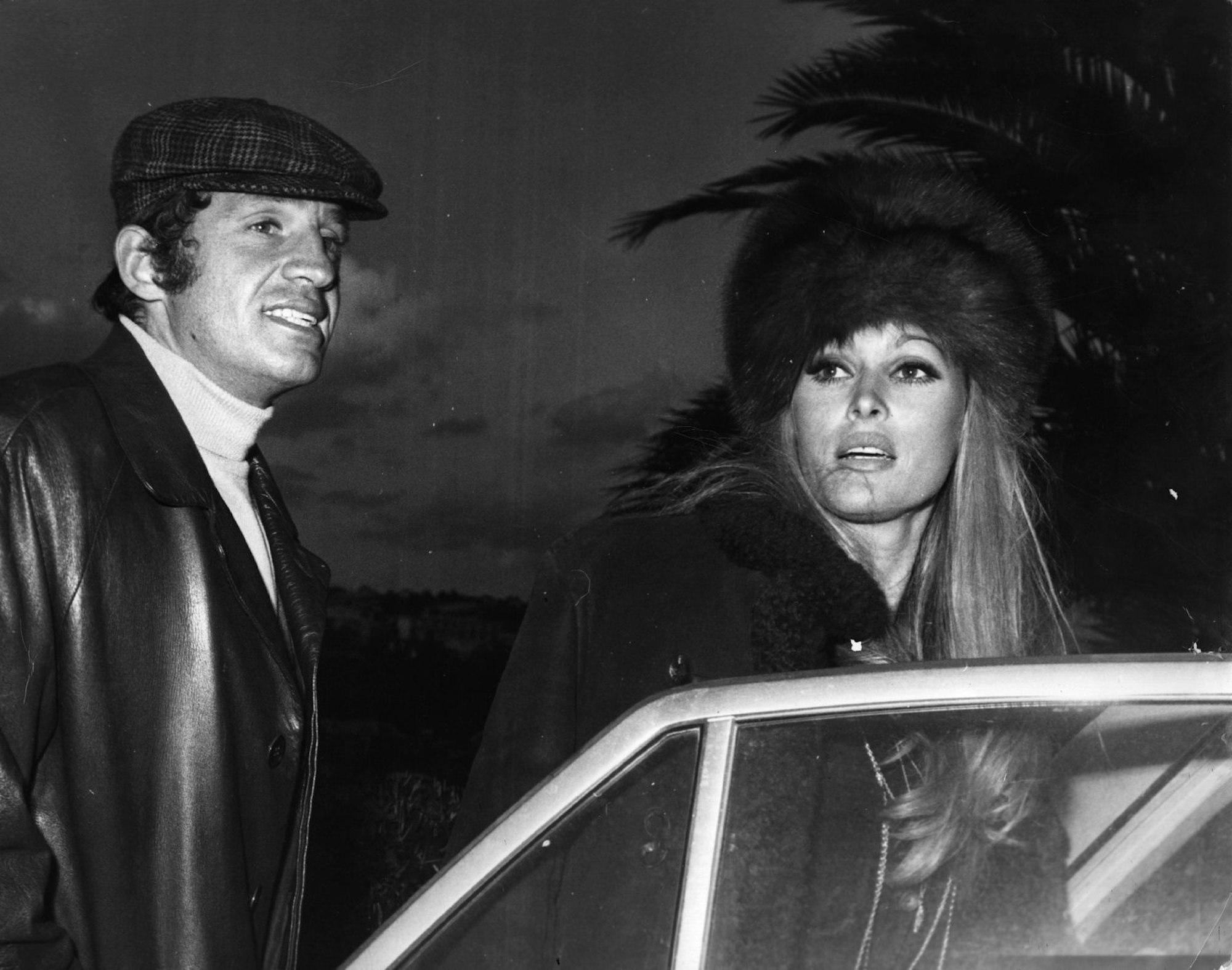 Acht Jahre lang war Ursula Andress mit der französischen Filmlegende Jean-Paul Belmondo liiert. (Bild: Keystone/Getty Images)