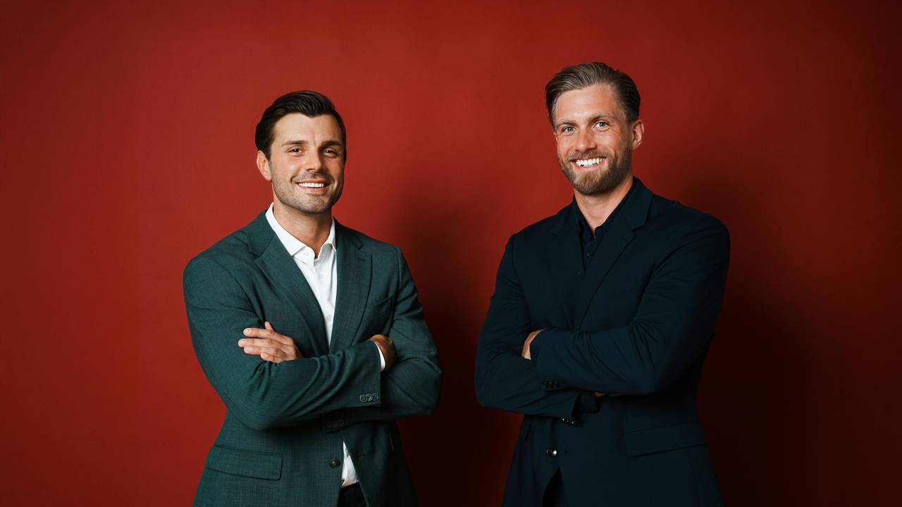 Tim Reitz (links) und Sebastian Paul sind die neuen „Bachelors“ von RTL.