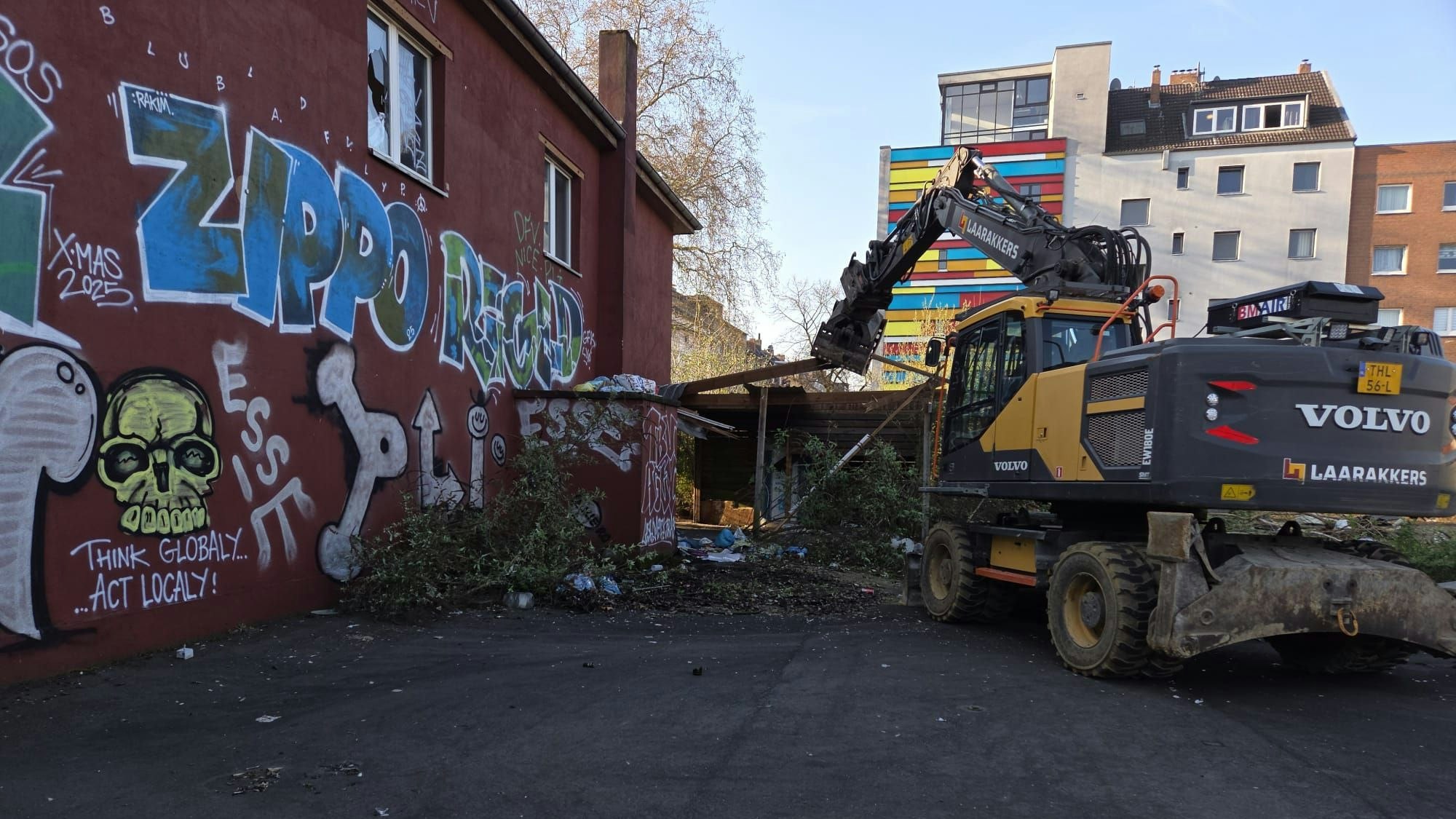 Auf dem Industriegelände hatte sich die Drogenszene angesiedelt. Geplant ist hier seit vielen Jahren ein Mahnmal für die Opfer des Nagelbombenattentats 2004.