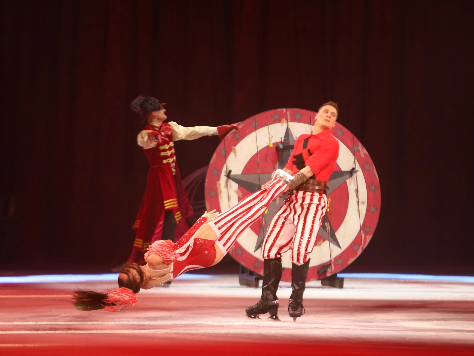 Holiday on Ice mit der Show „Cinema of Dreams“ in der Lanxess-Arena.