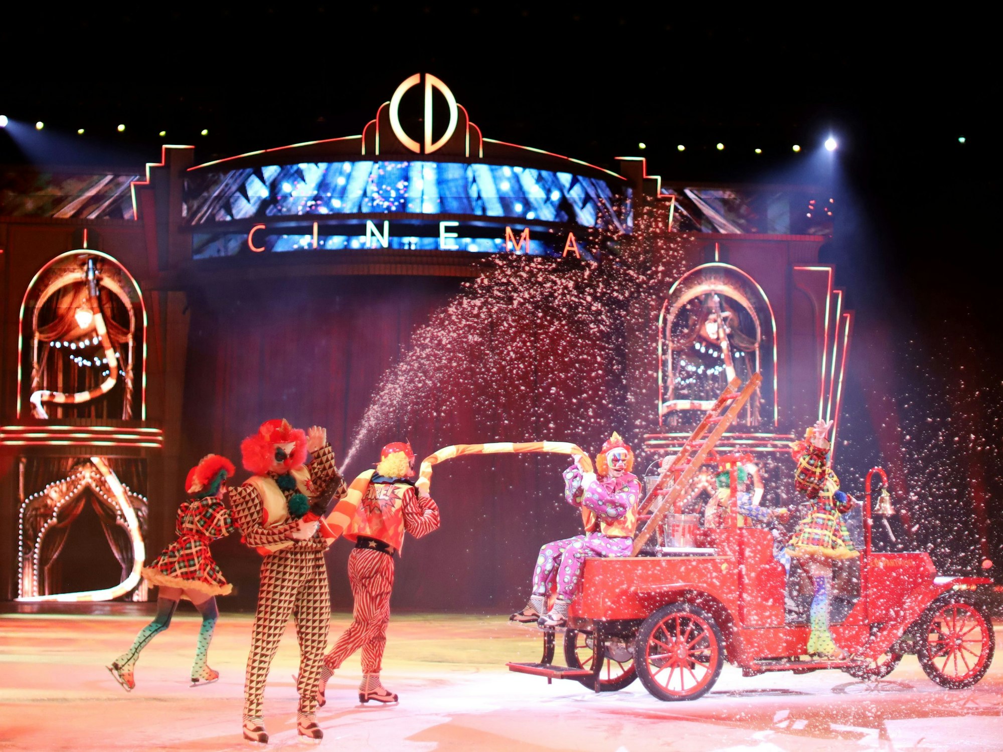 Erste Show von Holiday on Ice in der Lanxess-Arena.