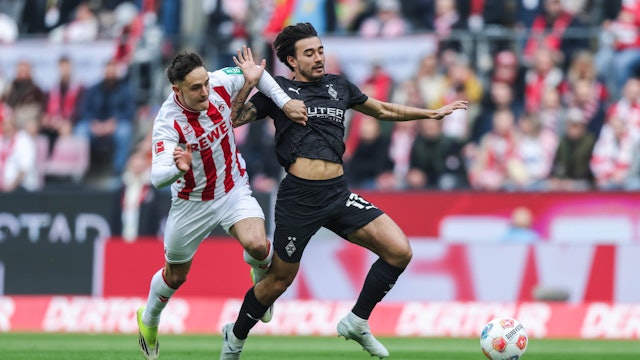 Cenny Neumann im Zweikampf mit Jens Castrop.