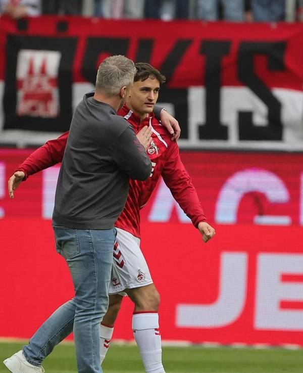 Lukas Kwasniok mit Youngster Cenny Neuman.