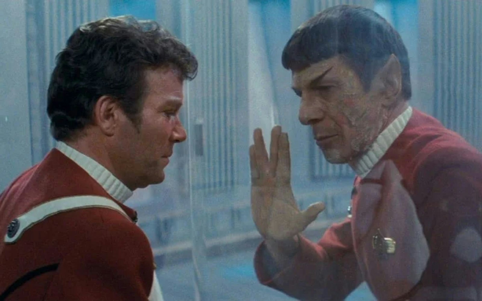 Der Freundschaft zwischen Kirk (William Shatner, links) und Spock (Leonard Nimoy) konnte nicht einmal der zwischenzeitliche Tod des Vulkaniers etwas anhaben. (Bild: Paramount)