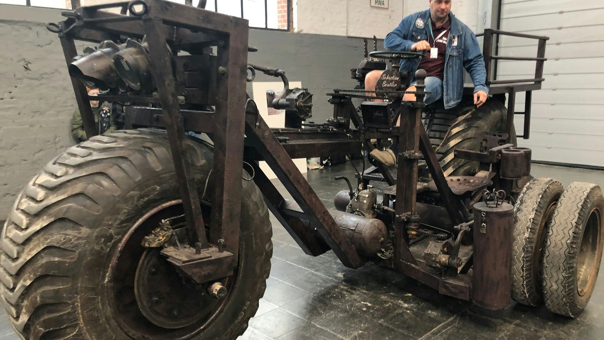 Schwerstes Fahrrad der Welt in Düsseldorf vorgestellt