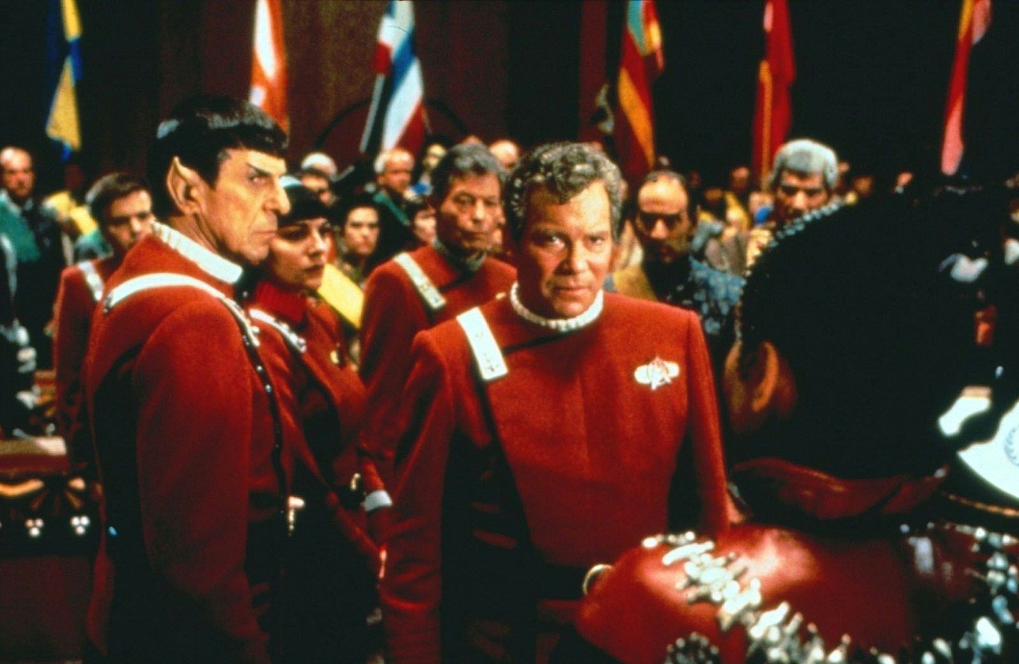 Ihren letzten gemeinsamen Kino-Auftritt hatten Captain Kirk (William Shatner, rechts) und Mr. Spock (Leonard Nimoy, links) in „Star Trek VI: Das unentdeckte Land“ (1991). (Bild: kabel eins / Paramount Pictures)