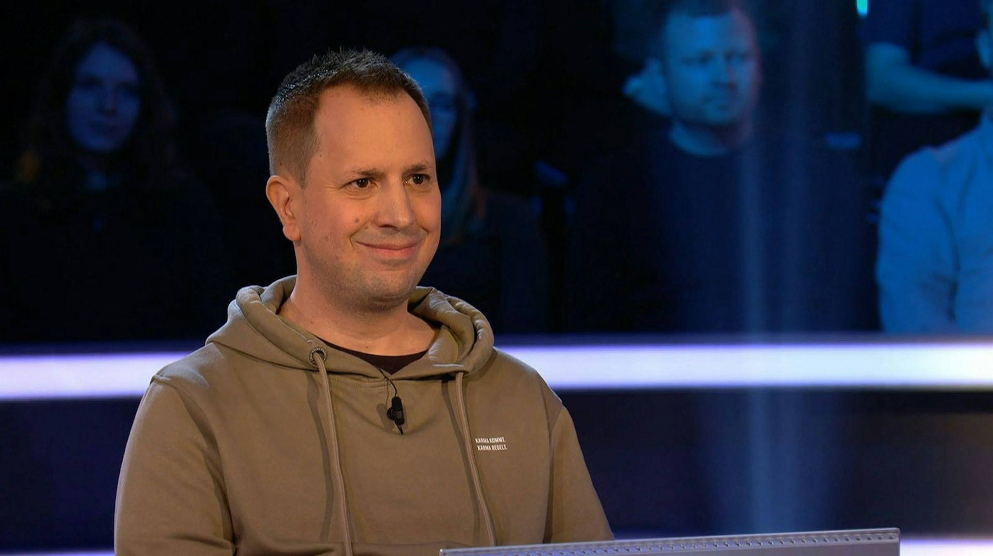 Christian Evangelou aus Solms ist im Rauschgift-Kommissariat tätig. Er ging mit 32.000 Euro. (Bild: RTL)