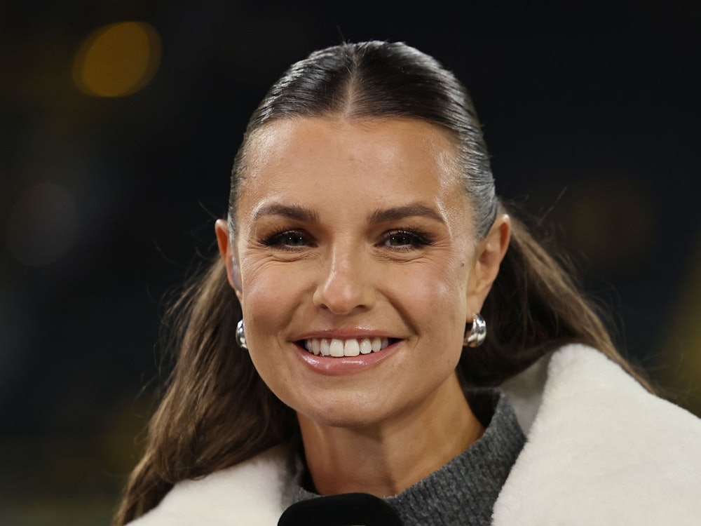 Laura Wontorra ist erstmals bei einer WM als Moderatorin dabei. (Bild: 2026 Getty Images/Christof Koepsel)