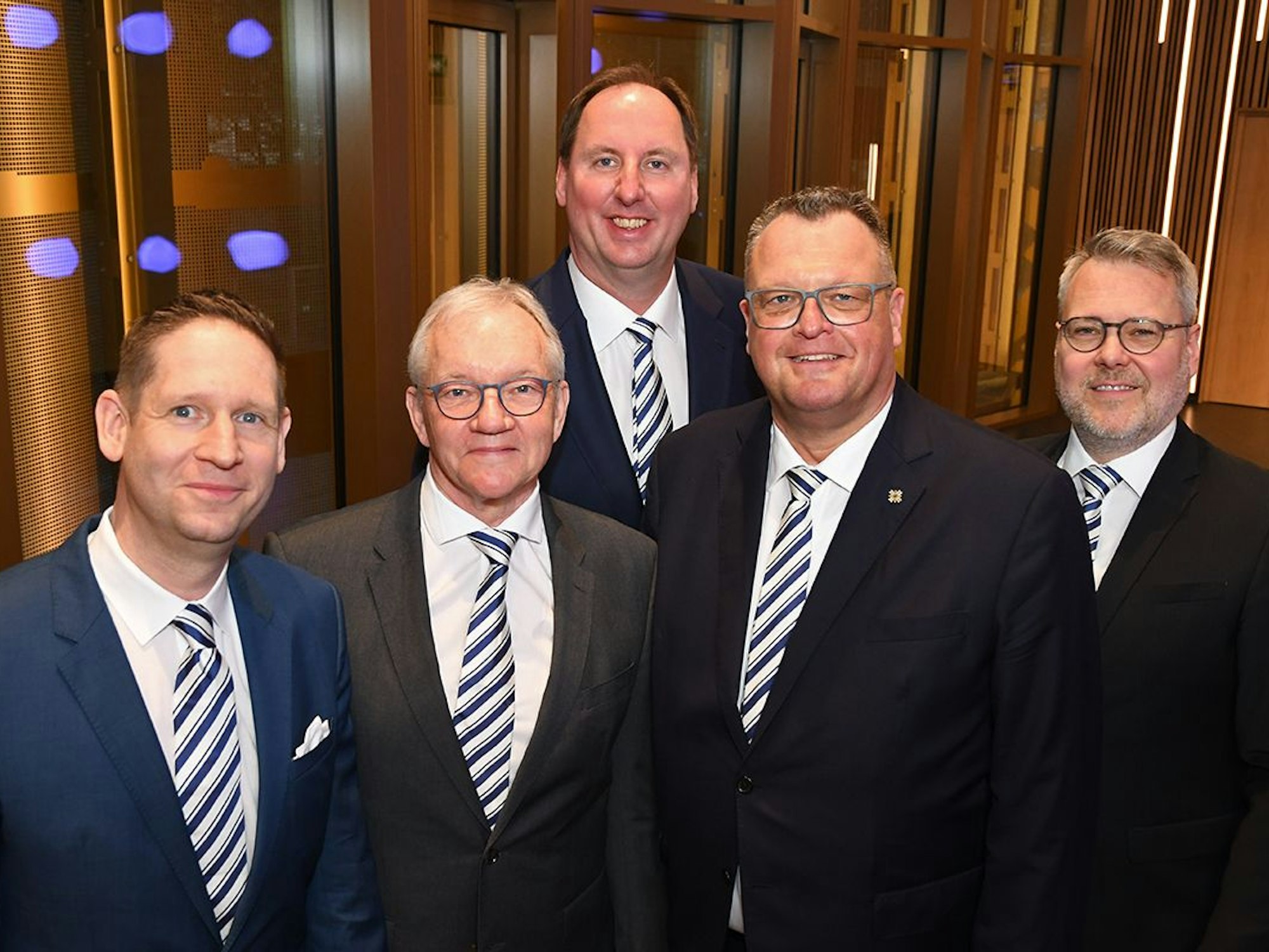 Gruppenfoto des Senatsvorstands der Blauen Funken.