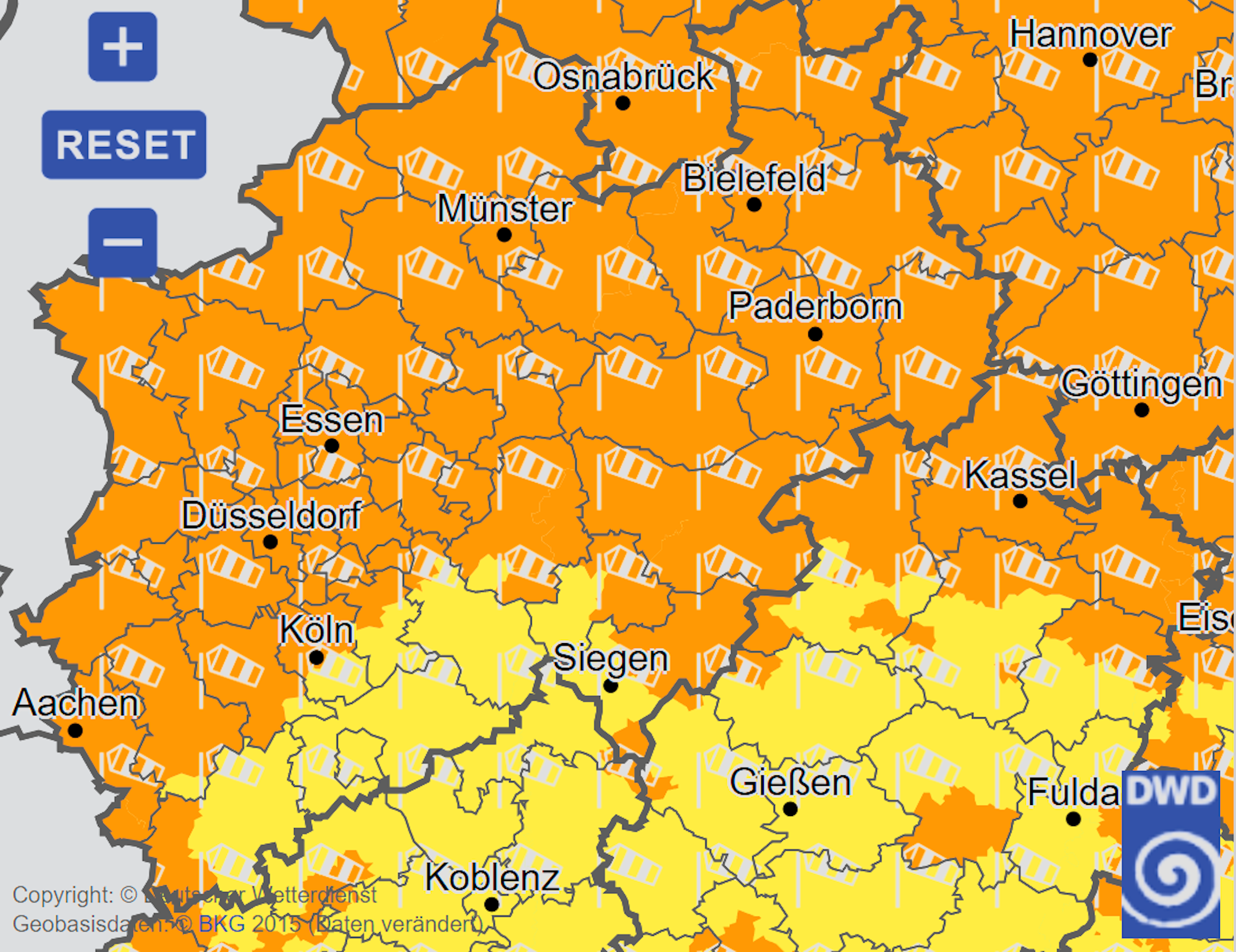 In Köln wird vor Sturmböen, weiter südlich (wie etwa in Bonn) vor Windböen gewarnt.