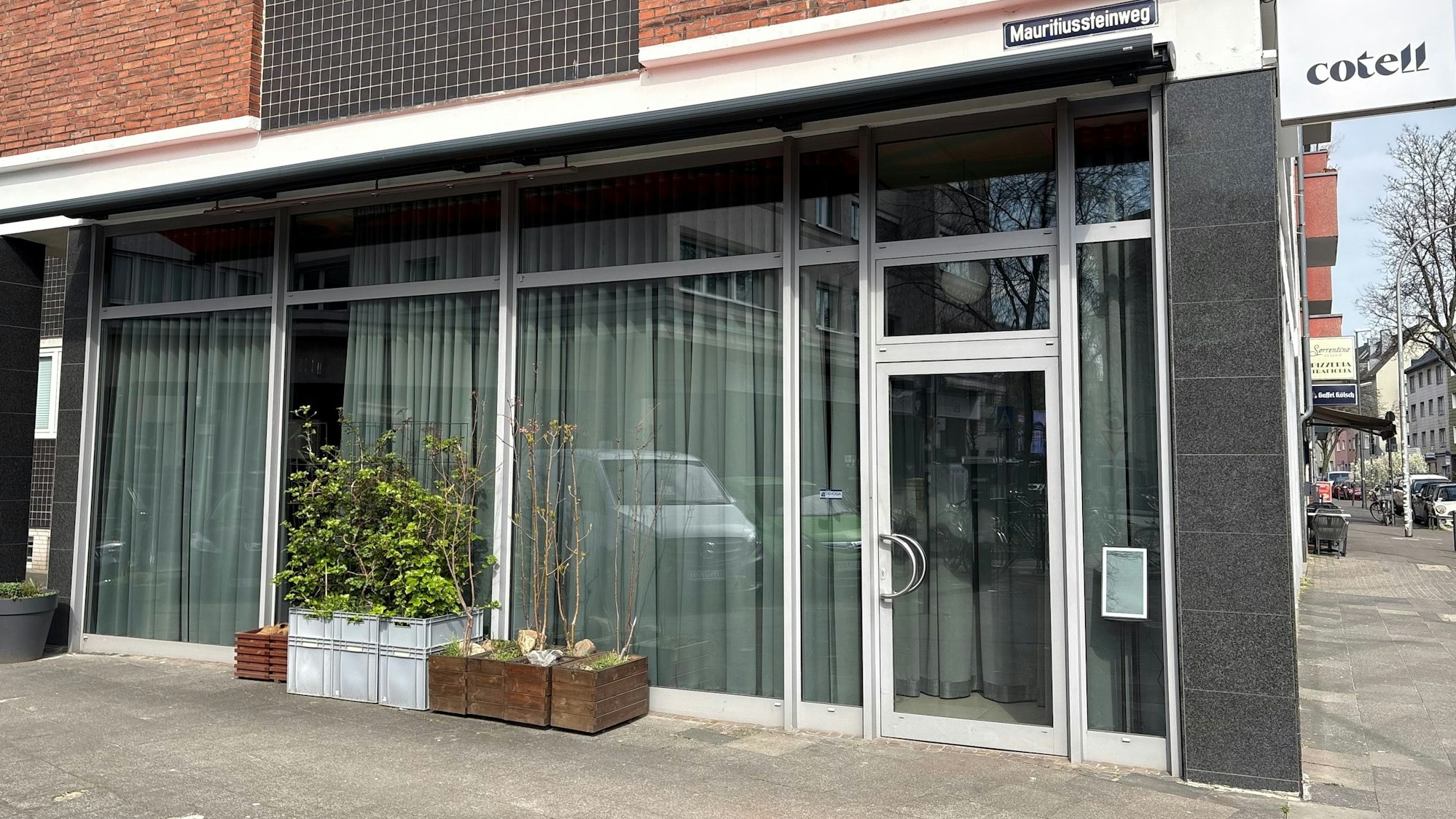 Das Restaurant Cotell Cologne von außen.