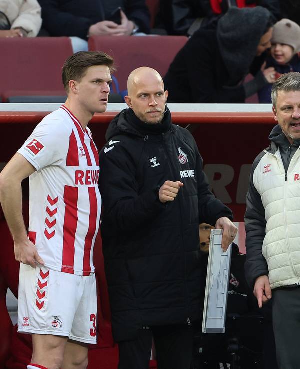Marius Bülter, René Wagner und Lukas Kwasniok bei einem Spiel des 1. FC Köln.