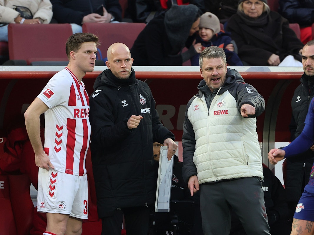 Marius Bülter, René Wagner und Lukas Kwasniok bei einem Spiel des 1. FC Köln.