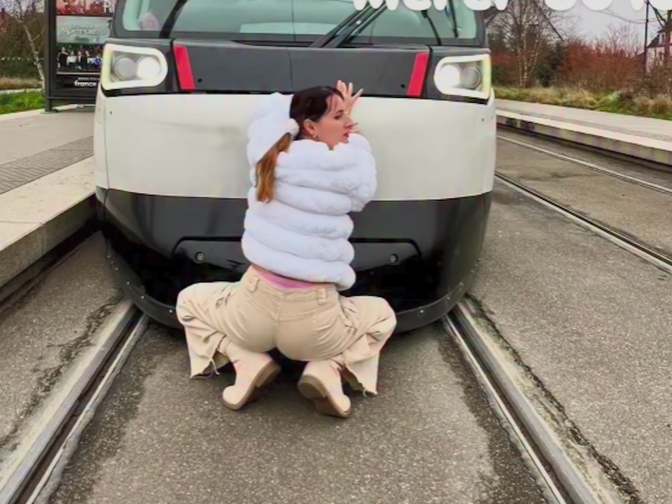 Sandra Rahm hat eine ungewöhnliche Liebschaft.