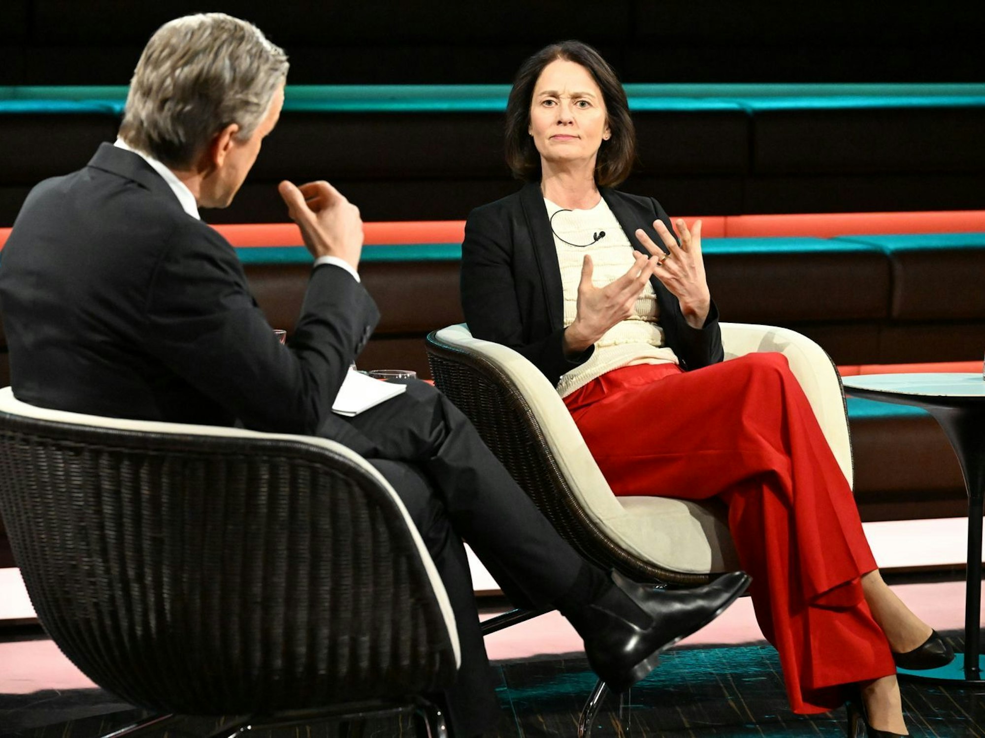 SPD-Politikerin Katarina Barley geriet in Erklärungsnot, als es um die jüngsten Wahlniederlagen ihrer Partei ging. (Bild: ZDF / Markus Hertrich)