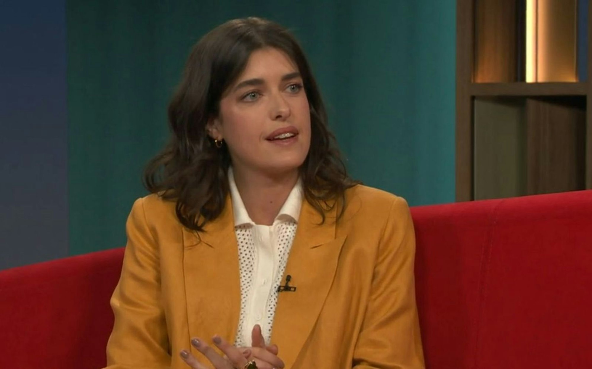 Marie Nasemann war zu Gast bei „DAS! Rote Sofa“ im NDR. (Bild: NDR)