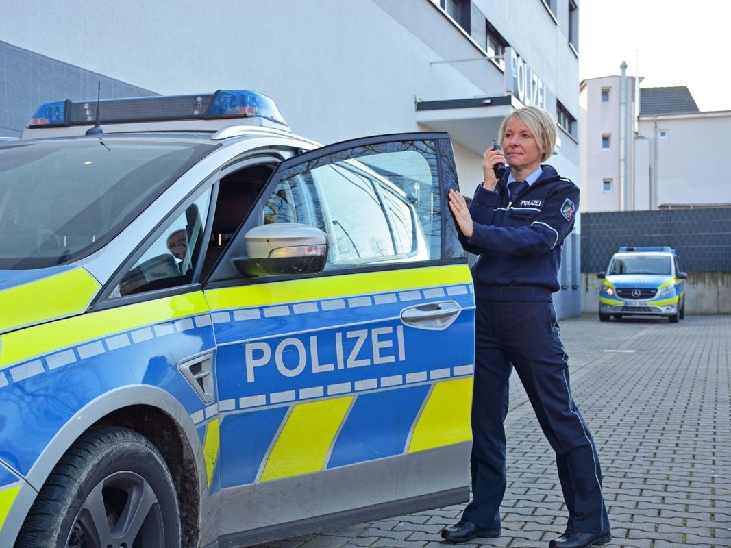Ein Einsatzfahrzeug der Polizei.