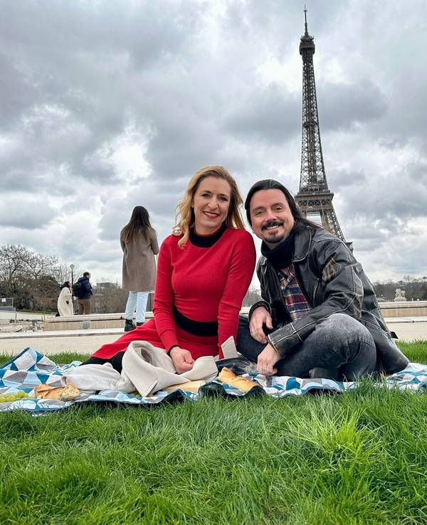 Stefanie Hertel und Lanny Lanner zelebrierten ihren Hochzeitstag in Paris.