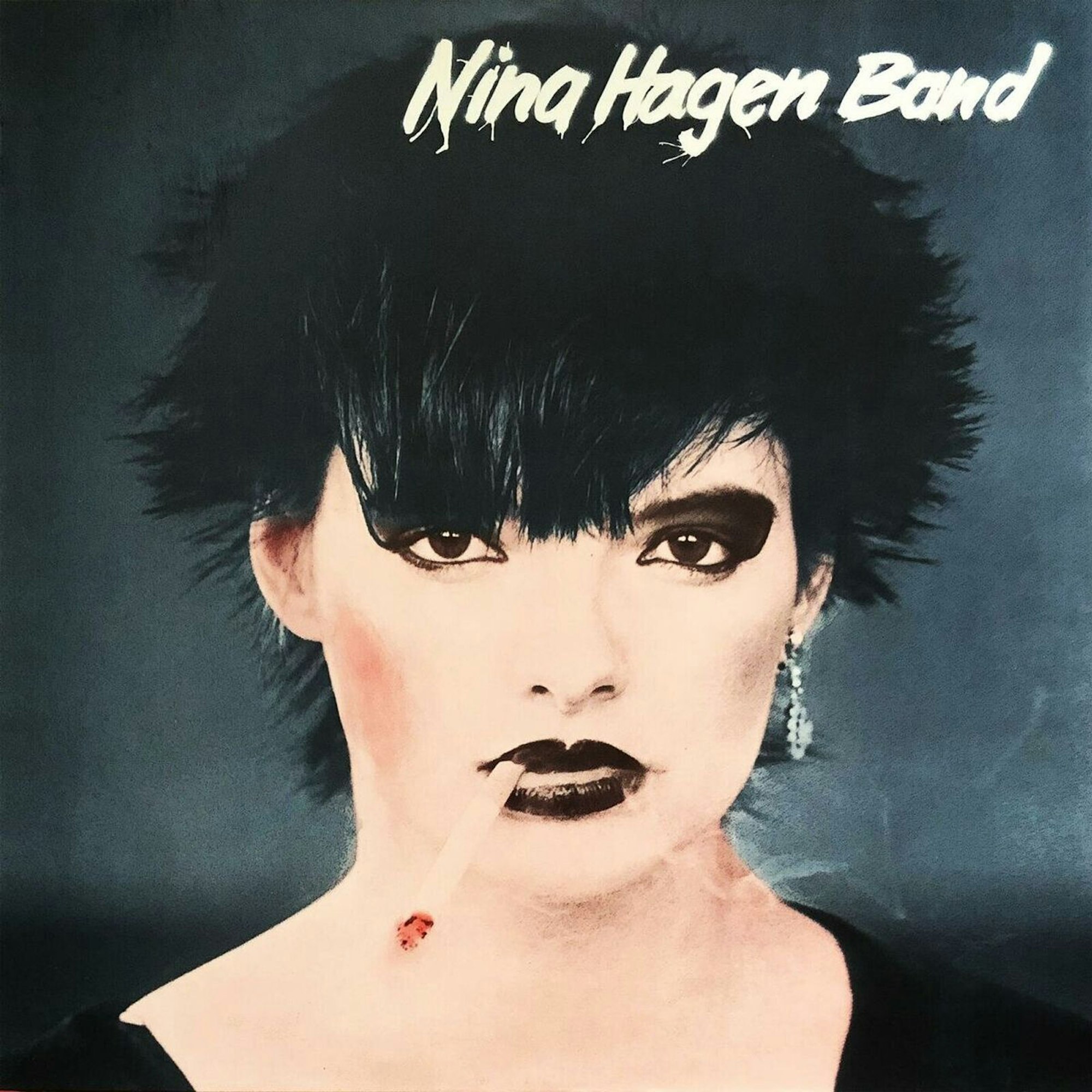 Das nach ihrer „Nina Hagen Band“ benannte 1978 erschienene Debütalbum Nina Hagens ist nicht nur eine ältesten Punk-Platten Deutschlands - auch die feministischen Themen der Platte waren bahnbrechend. (Bild: Sony)