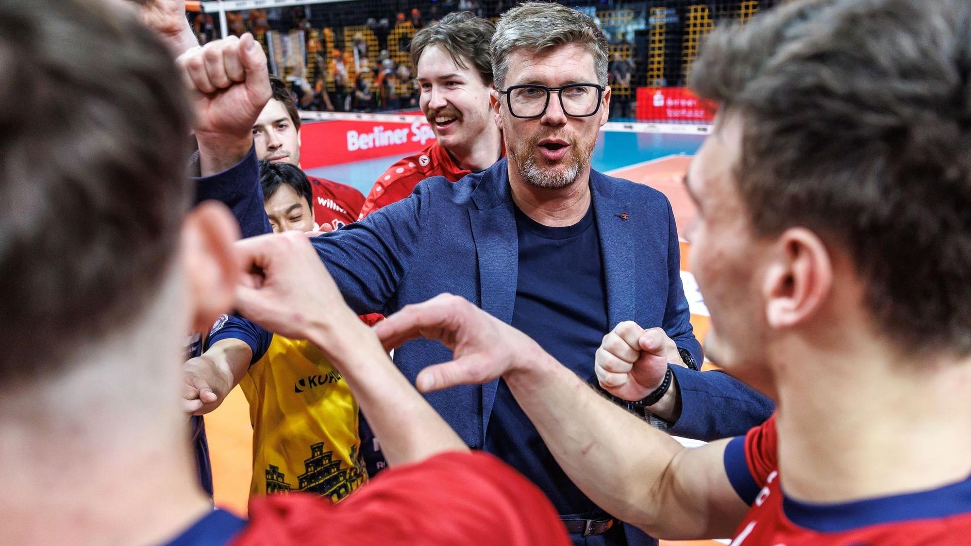 Trainer Stefan Hübner von der SVG Lüneburg