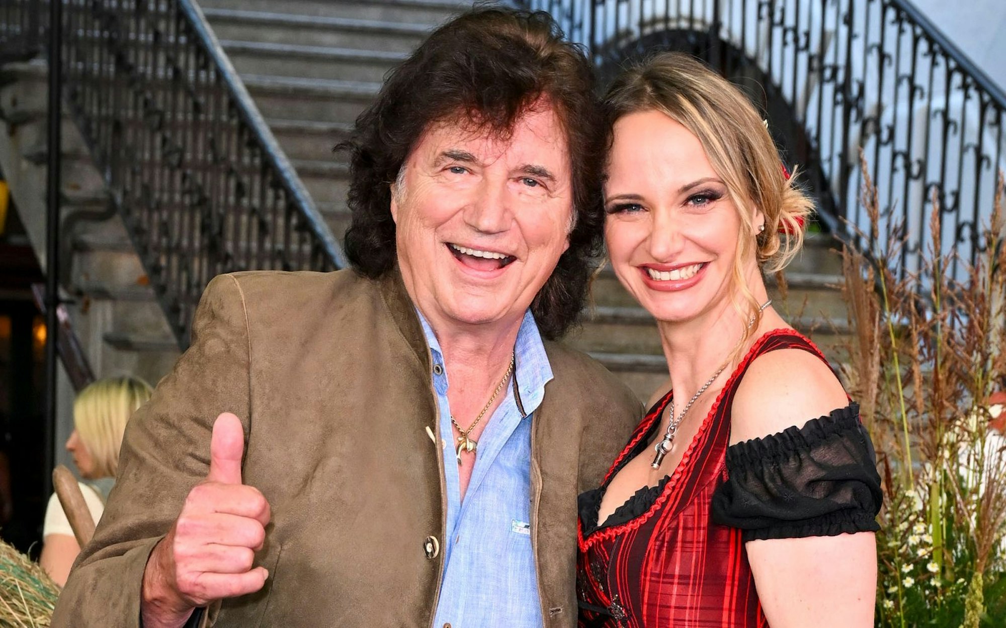 Tochter Pia tritt in die Fußstapfen des Vaters. Sie ist als Sängerin unter dem Namen Pia Malo aktiv. (Bild: Hannes Magerstaedt/Getty Images)