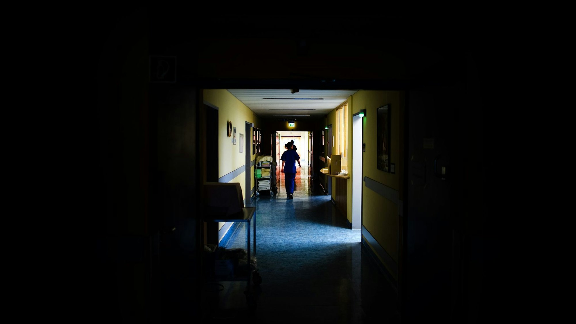 Krankenschwester im Nachtdienst